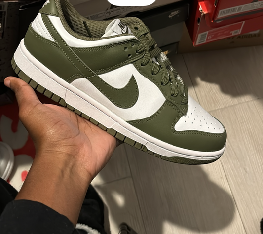 Dunk low olive