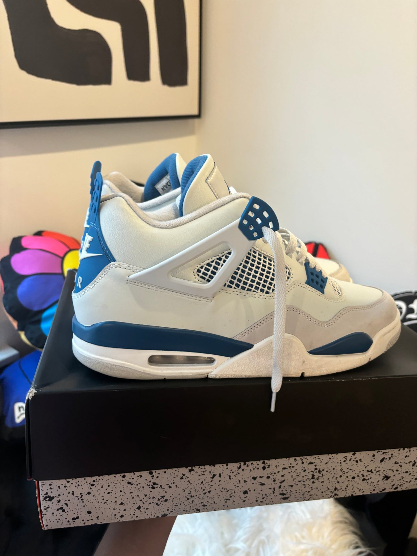 Jordan 4 Military Blue