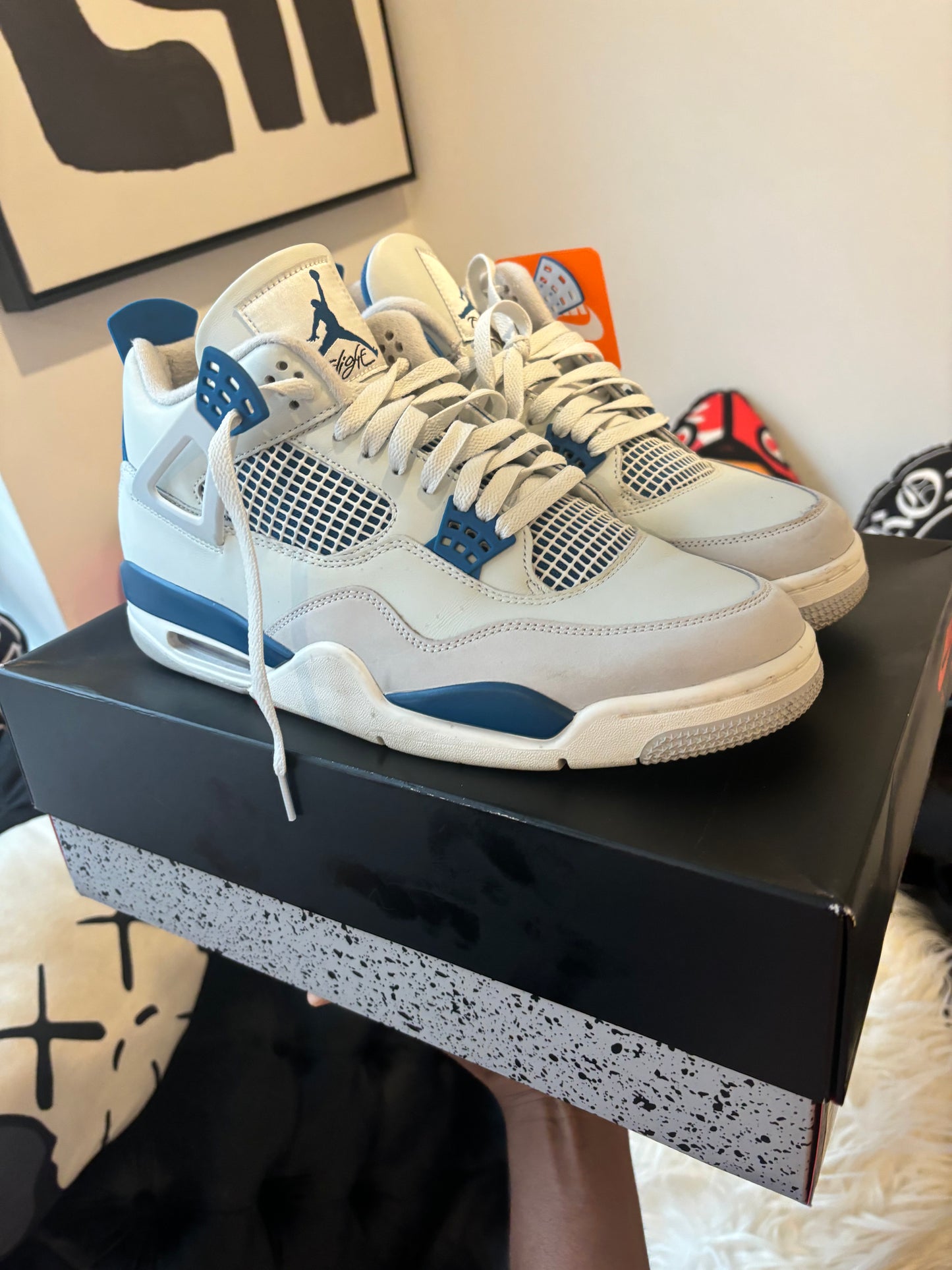 Jordan 4 Military Blue