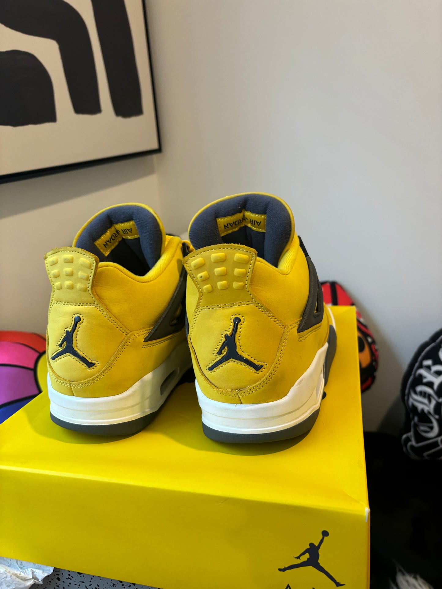 Jordan 4 Lightning