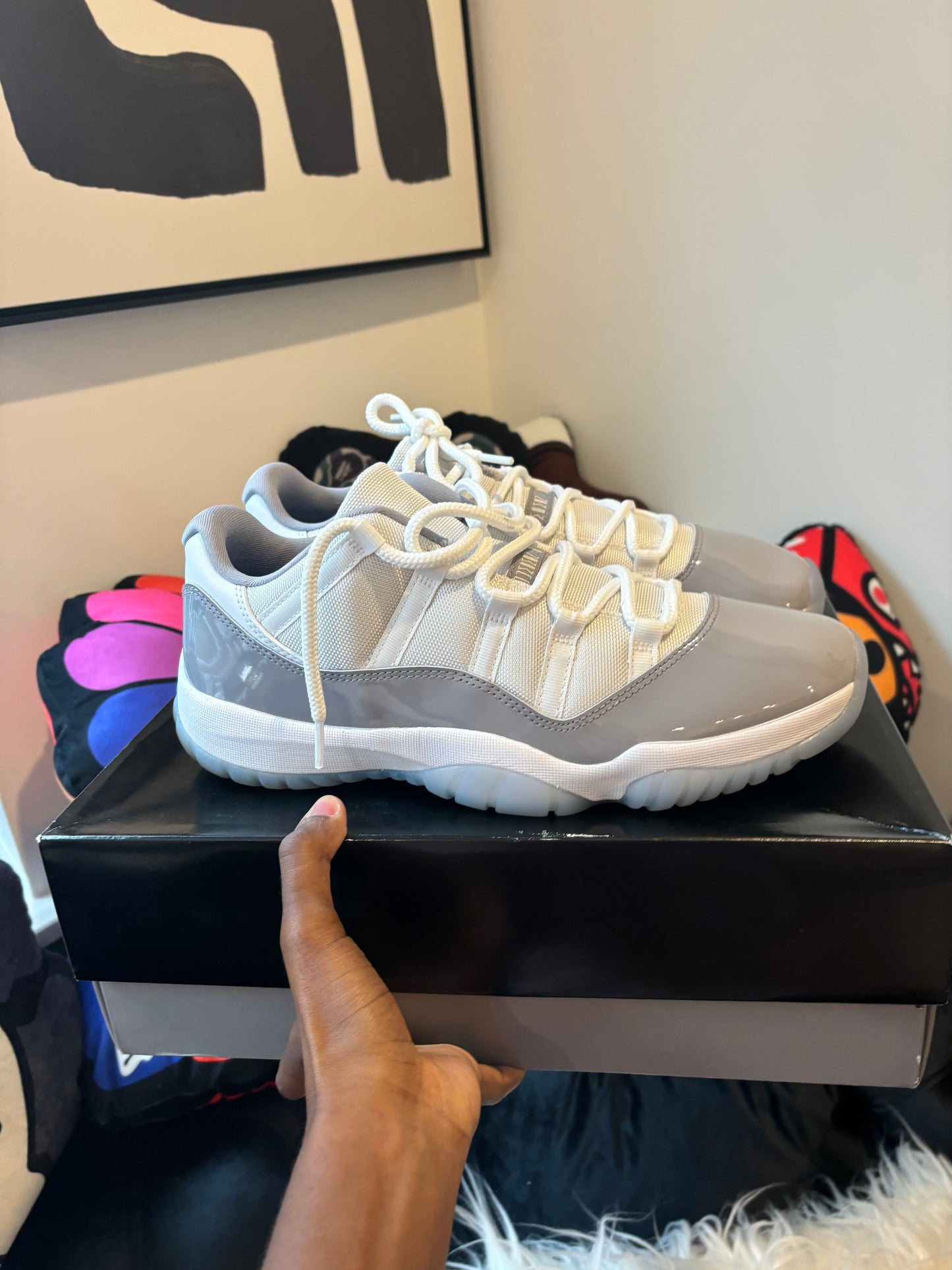 Jordan 11 low Cement Grey