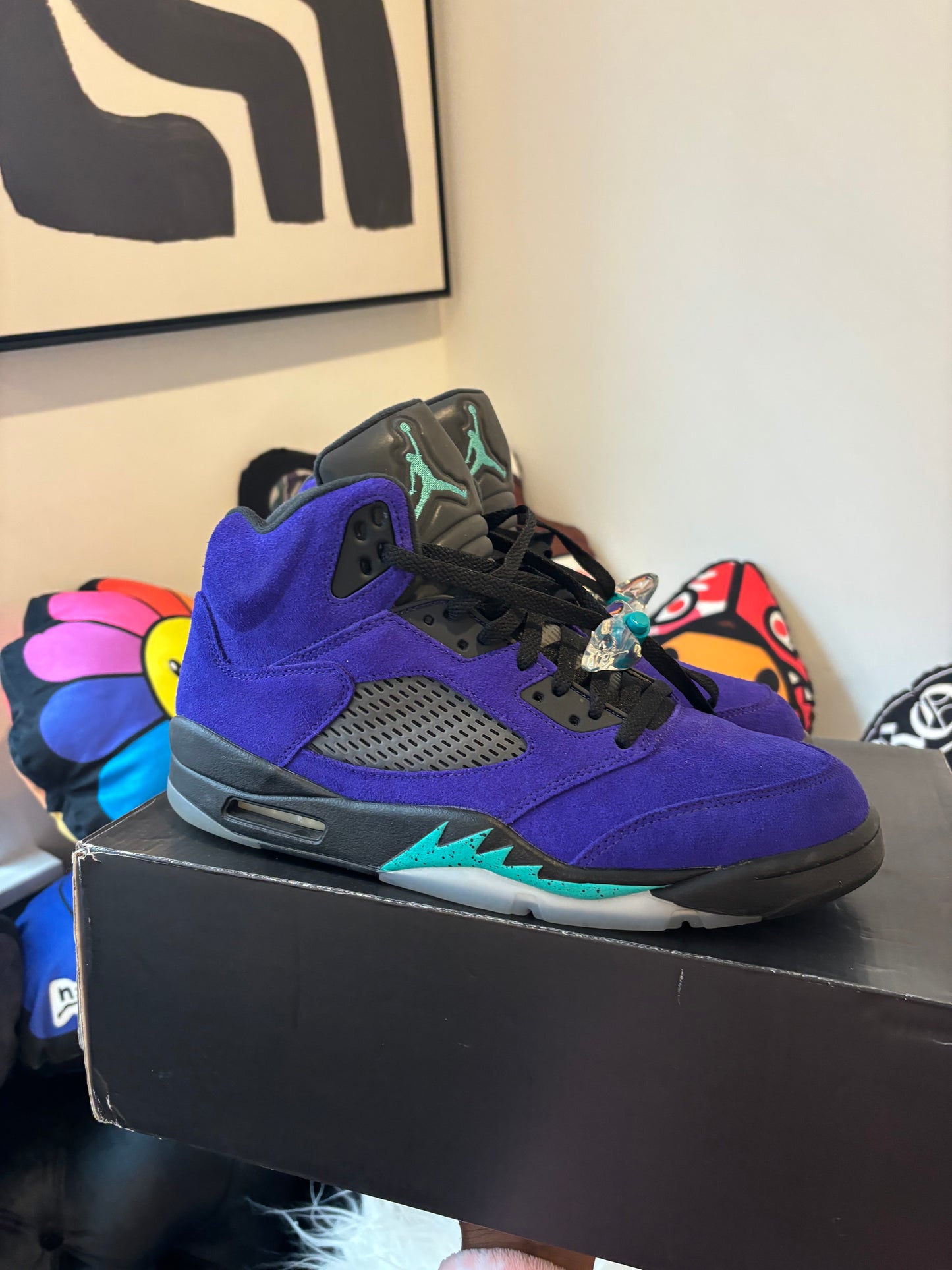 Jordan 5 Alternate grape